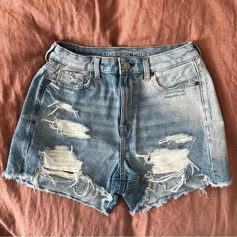 American Eagle/AE High-Waisted Distressed Denim/Jean Shorts
